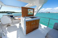 the best price on Relentless - Azimut Yachts