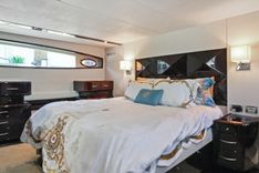 Buy a yacht LAZZARA 2009