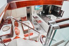 best yacht sales deals LAZZARA 2009