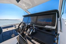 the best price on 42 AURORIS 42