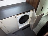 the best price on ASTONDOA As5