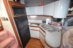 Стоимость яхты 1991 Regal 360 Commodore - Regal