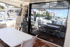 Buy a Ollie-Gator 550 Fly Bridge at Shestakov Yacht Sales