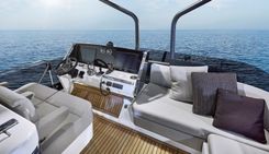 Buy a PRESTIGE X60 X60 at Shestakov Yacht Sales