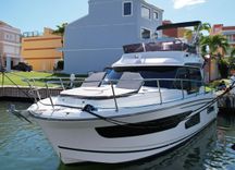 Buy a Due South NC 1095 Fly at Shestakov Yacht Sales