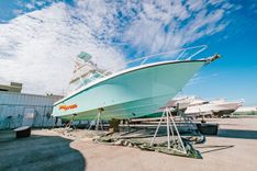 best yacht sales deals SUN SCREAM - Contender Boats