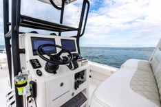 Лучшая цена на 28' Caymas 281HB Center Console 27