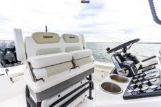 Купить яхту 28' Caymas 281HB Center Console 27 в Shestakov Yacht Sales