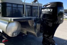 the best price on 25' Manitou 25 Encore