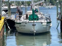 Buy a yacht MOMENTARY