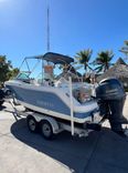 Buy a 2014 Robalo R227 Dual Console 2014 at Shestakov Yacht Sales