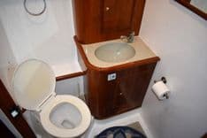 Buy a yacht 2001 Motor Yacht Sports Cat 44 Sports Cat 44