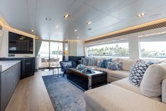 Buy a yacht E90 Motor Yacht  NOW AVAILABLE - Horizon Yachts