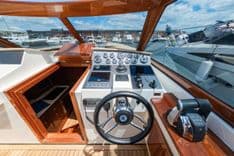 the best price on V40 Retro Classic Open 2023