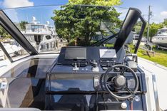 Buy a - 377 Coupe Outboard at Shestakov Yacht Sales