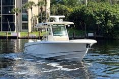 Boston Whaler 330