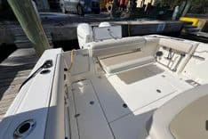 Купить Boston Whaler 330 330 Outrage