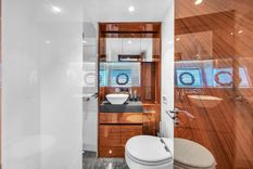 68  MANHATTAN 68 yacht sale