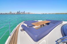 Buy a yacht 68  MANHATTAN - Sunseeker