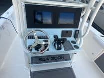 Купить 2023 Sea Born LX26 Center Console - SEA BORN