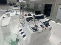 the best price on 2002 Cobia 211 Bay Boat 21