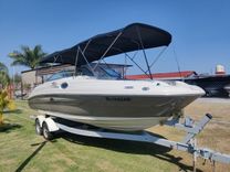 best yacht sales deals 2008 Sea Ray 240 Sundeck @ Tequesquitengo