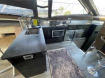 the best price on FNN Marquis 630 Sport Yacht