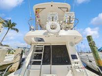 Стоимость яхты - 38 Convertible