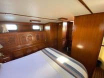 best yacht sales deals 1990 Albin 43 Sundeck Trawler - ALBIN