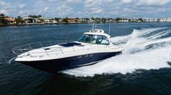 Buy a yacht Elusive - SEA RAY
