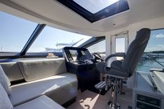 Купить яхту - - Sunseeker в Shestakov Yacht Sales