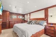 Buy a yacht SEAS TO SEE Cockpit Motor Yacht