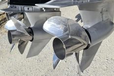 the best price on ESCAPE 39