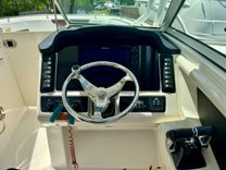 Buy a yacht - - ROBALO