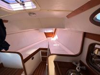 the best price on HERON 2009