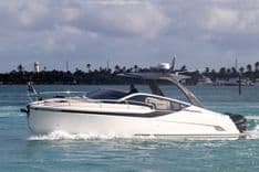 FLine 33 Outboard - Fairline