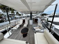 best yacht sales deals Pura Vida - Azimut Yachts