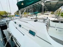 Buy a 2000 Beneteau 311 2000 at Shestakov Yacht Sales