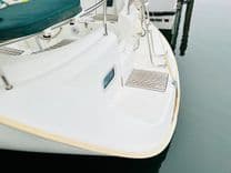 Buy a 2000 Beneteau 311 - Beneteau at Shestakov Yacht Sales