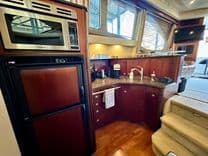 Лучшие предложения покупки яхты 2005 Sea Ray 420 Sedan Bridge - SEA RAY