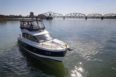 2018 Beneteau Monte Carlo MC4 Monte Carlo MC4 price