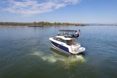 2018 Beneteau Monte Carlo MC4 - Beneteau