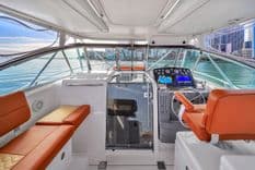 Купить яхту Pursuit 3400 Express 34 в Shestakov Yacht Sales
