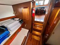 Купить 1976 Californian Aft Cabin