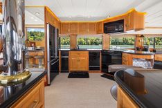 the best price on QUE SA-RAH SA-RAH 76