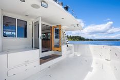 the best price on QUE SA-RAH SA-RAH