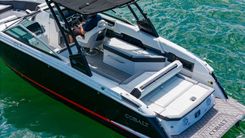 Buy a yacht 2021 Cobalt R8 - COBALT