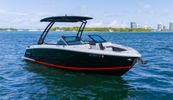 2021 Cobalt R8 yacht sale