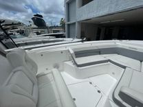 best yacht sales deals 2018 Everglades 335 Center Console 2018