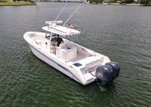 Buy a 2012 Everglades 325 Center Console 2012 at Shestakov Yacht Sales